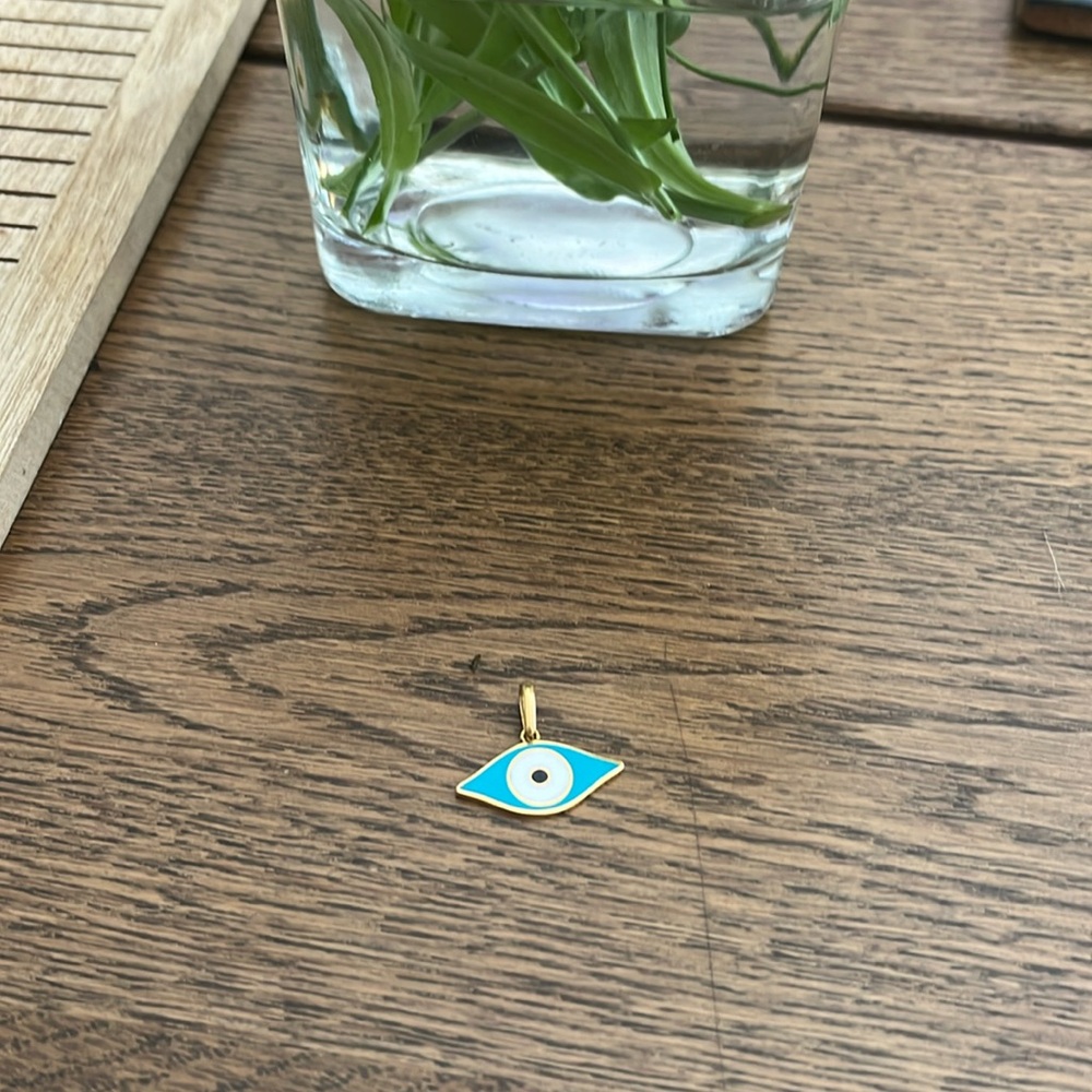 20 kt gold Evil eye for necklace